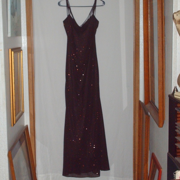 Onyx Nite Dresses & Skirts - Lovely brown evening dress by Onyx Nite